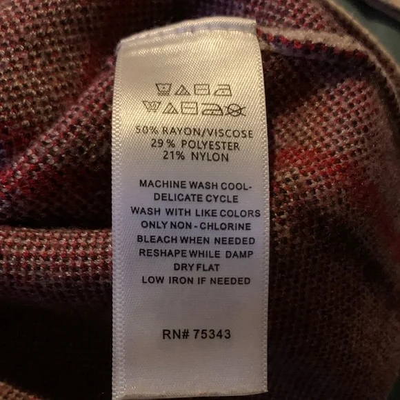 Tahari Womens mock Turtleneck Sweater in Tan with Red Accents plaid - Picture 5 of 5